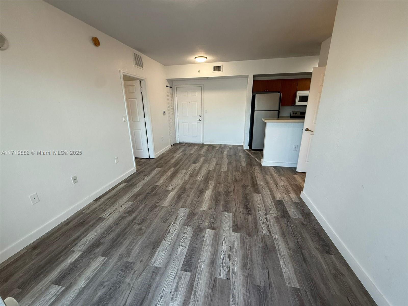 BRICKELL RIVERVIEW - Residential Lease