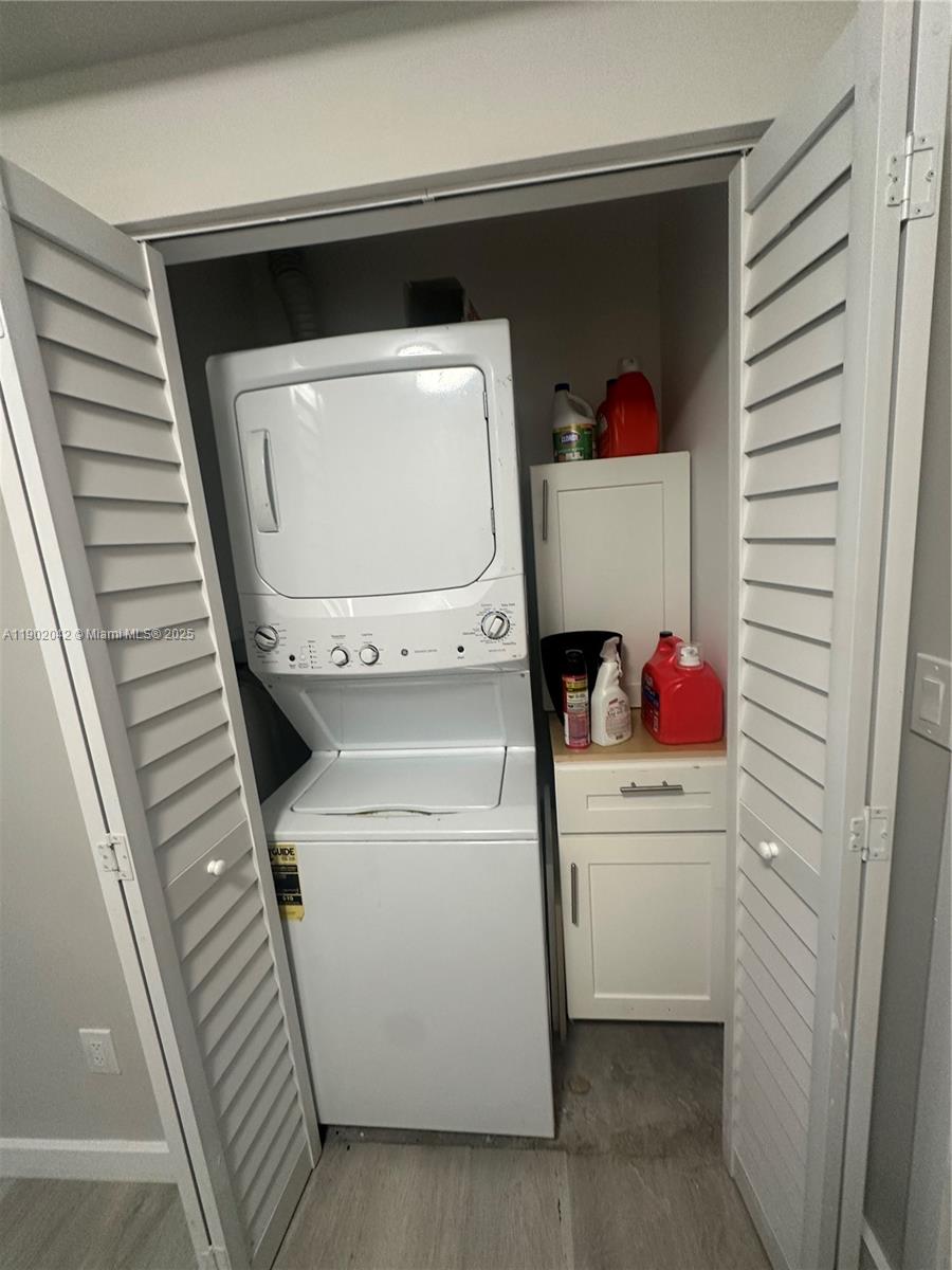 BEACH CLUB VILLAS CONDO - Residential