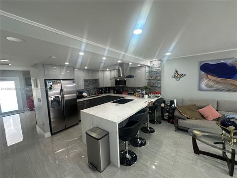 3666 NE 167th St 30 North Miami Beach FL 33160