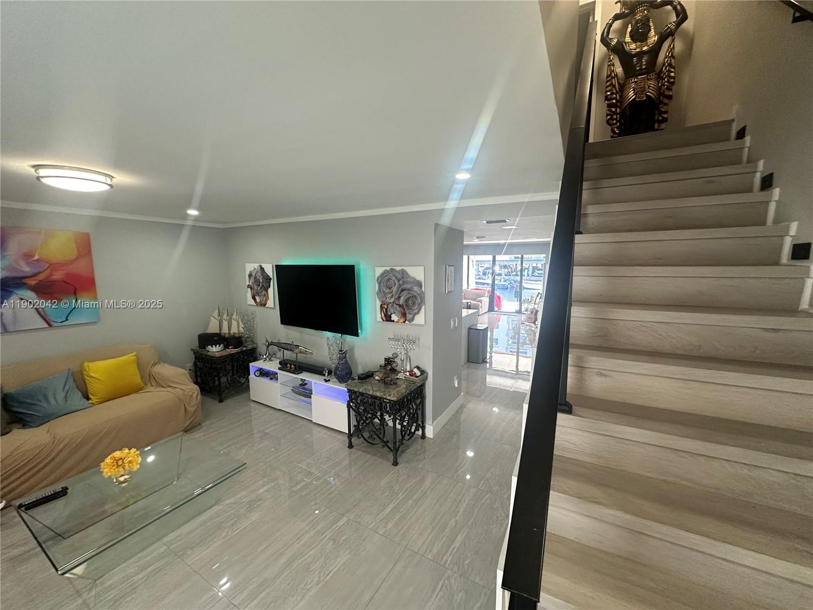 BEACH CLUB VILLAS CONDO - Residential