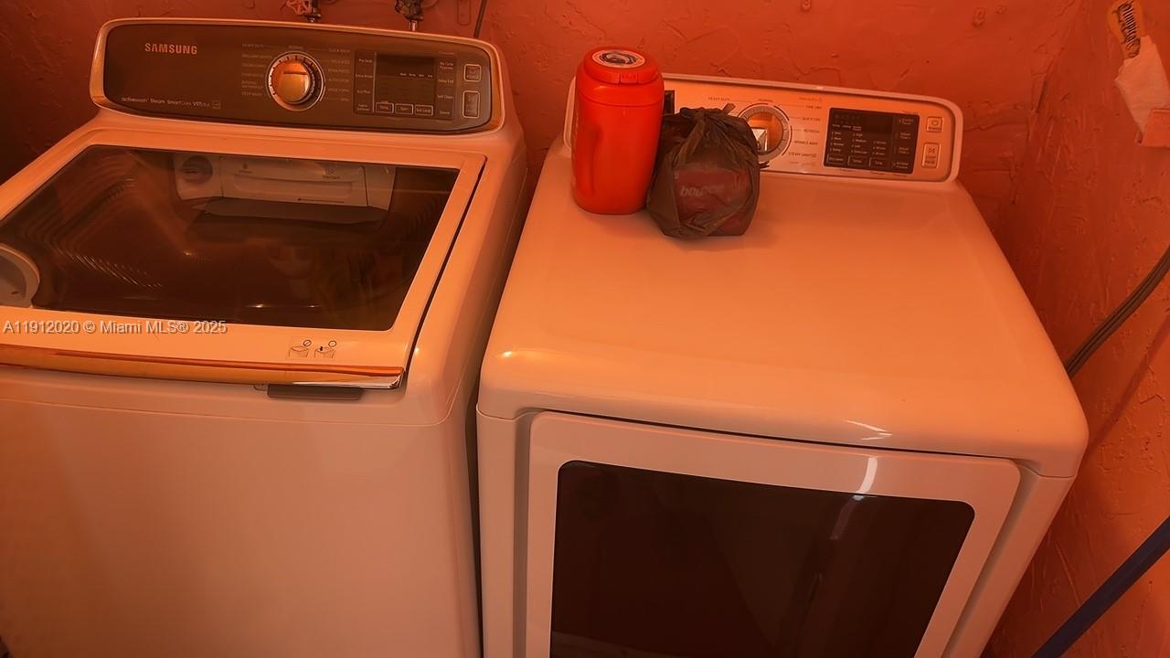 VALENCIA VILLAGE CONDO PH - Residential