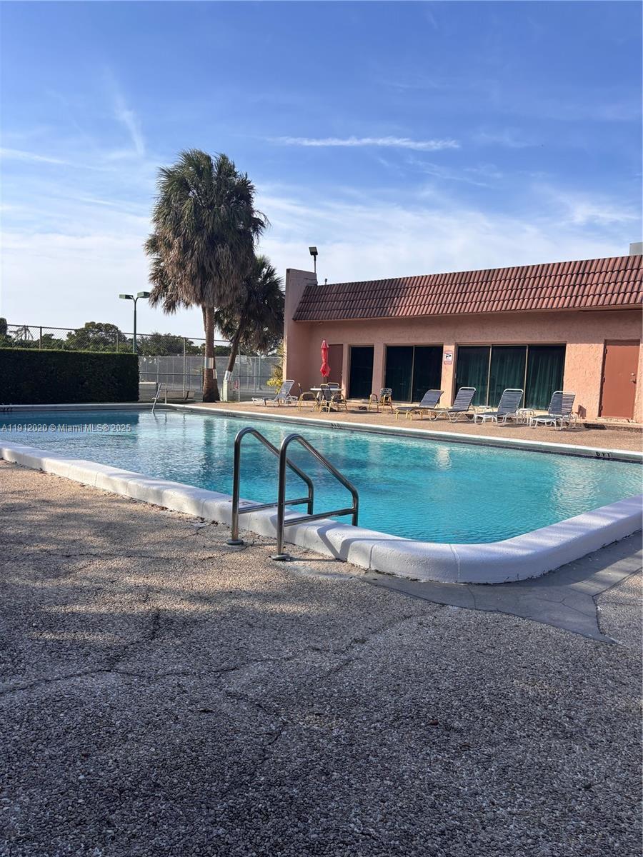 VALENCIA VILLAGE CONDO PH - Residential