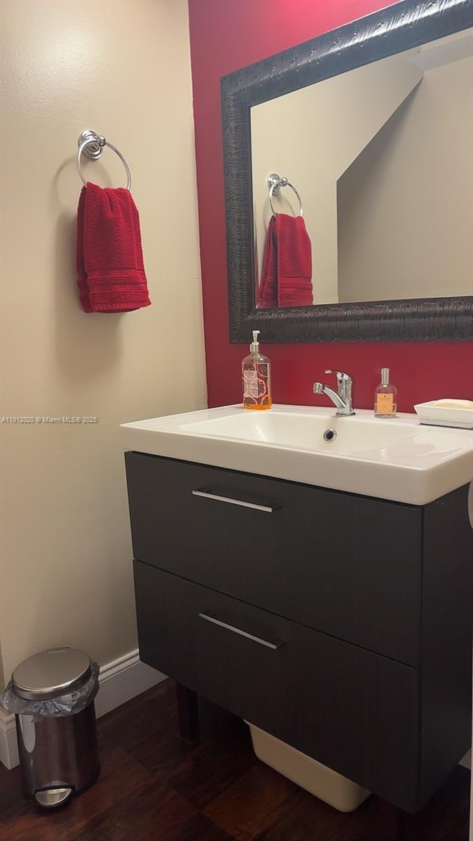 VALENCIA VILLAGE CONDO PH - Residential