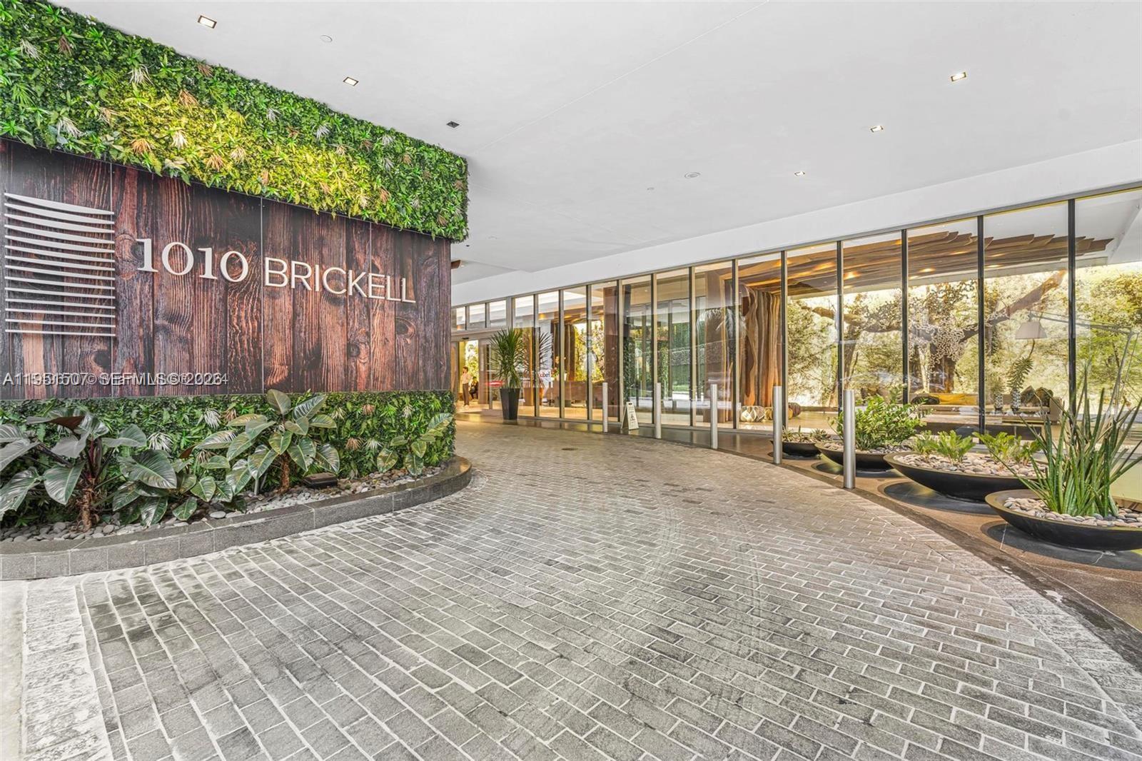 1010 BRICKELL CONDO - Residential Lease