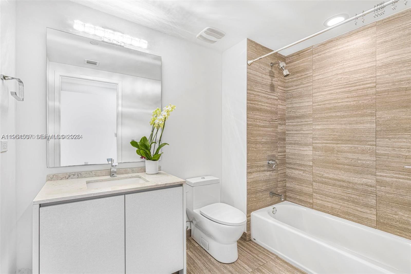 1010 BRICKELL CONDO - Residential Lease