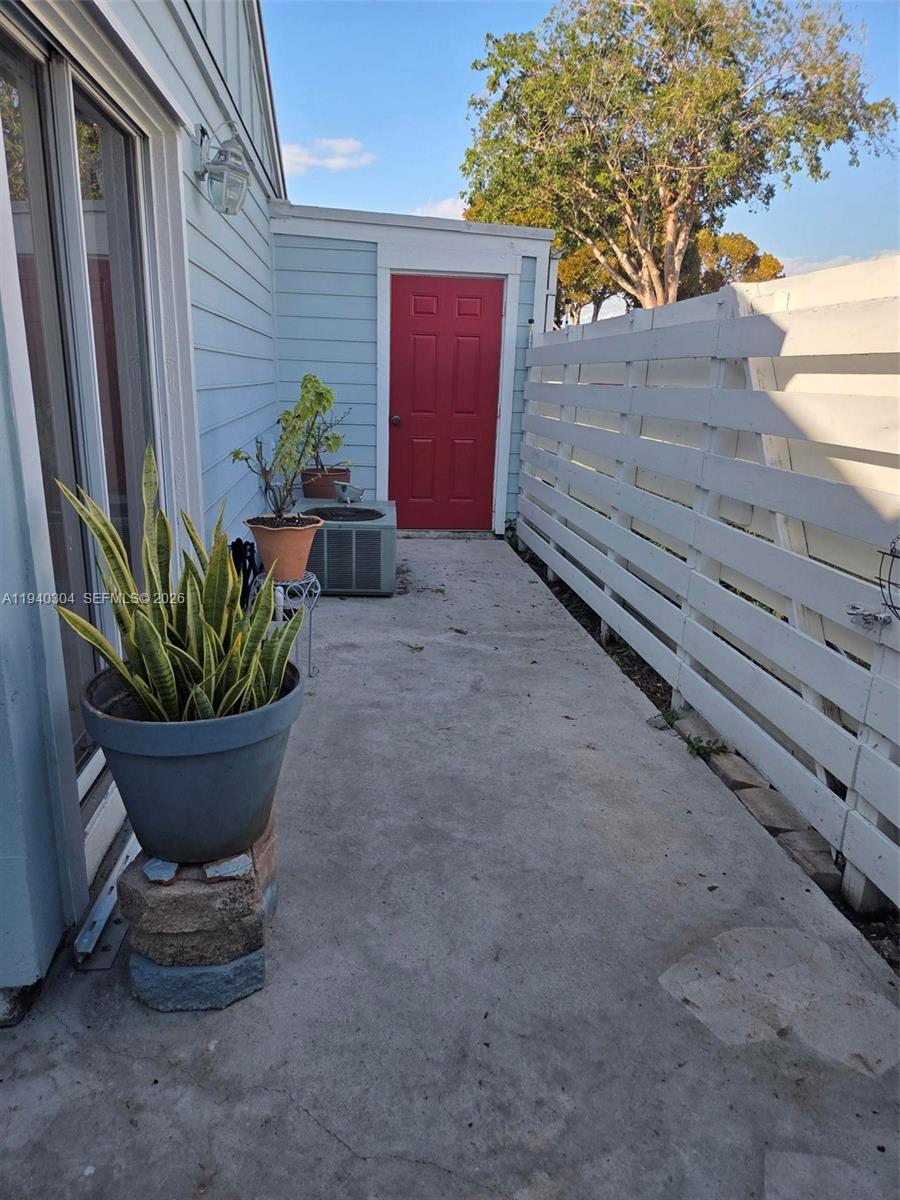 VILG HOMES COUNTRY WALK C - Residential