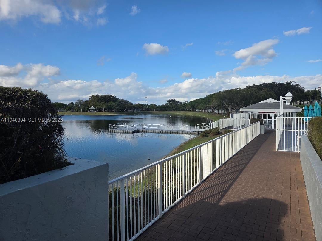 VILG HOMES COUNTRY WALK C - Residential