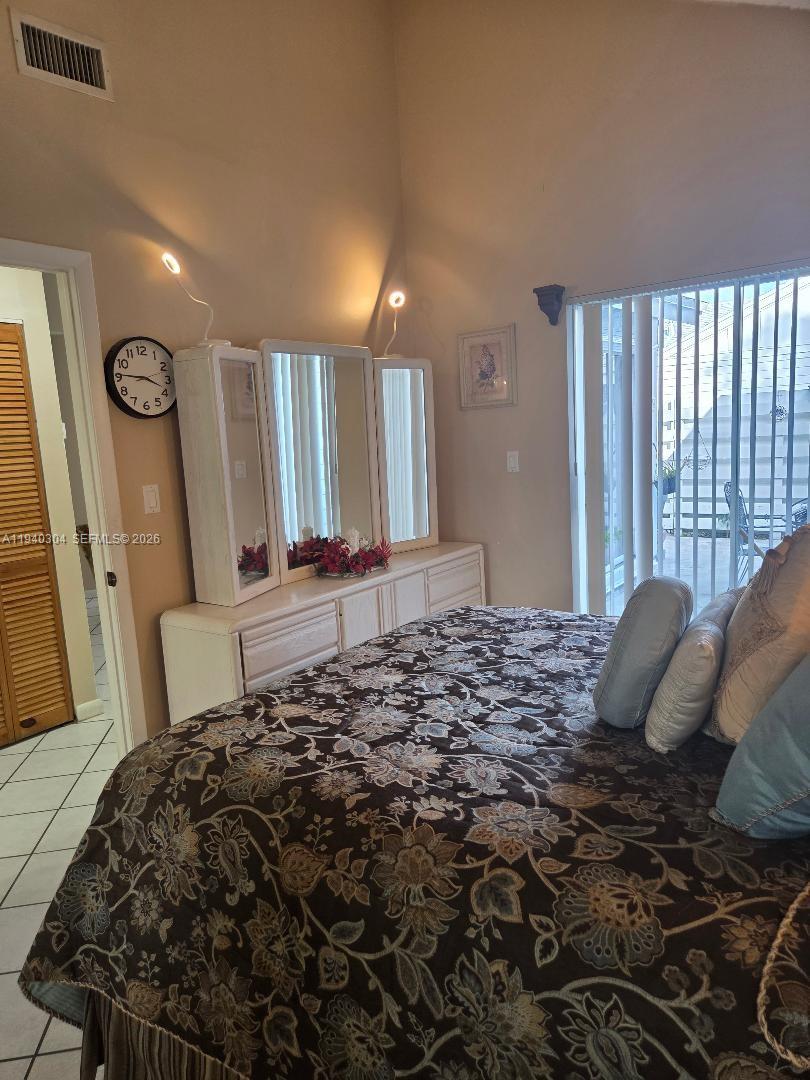 VILG HOMES COUNTRY WALK C - Residential