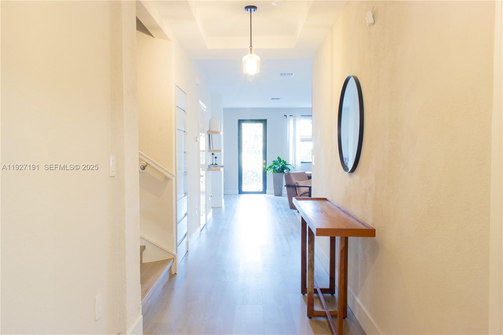 DORAL BREEZE - Residential