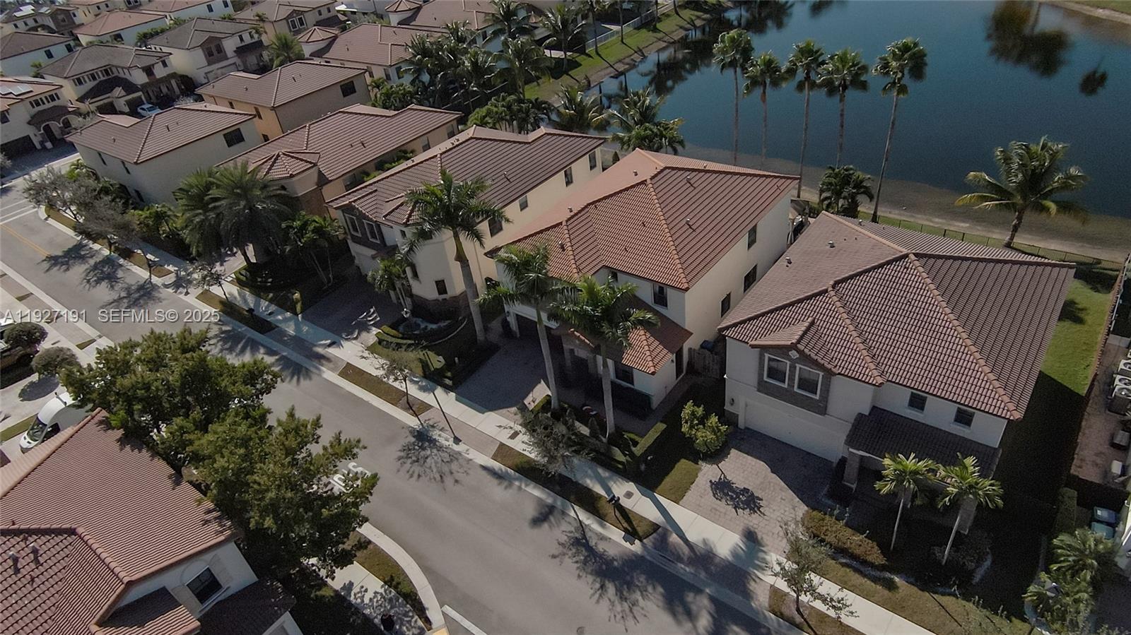 DORAL BREEZE - Residential