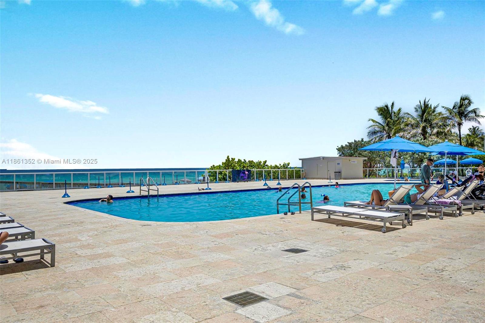 THE AVENTURA BEACH CLUB - Residential