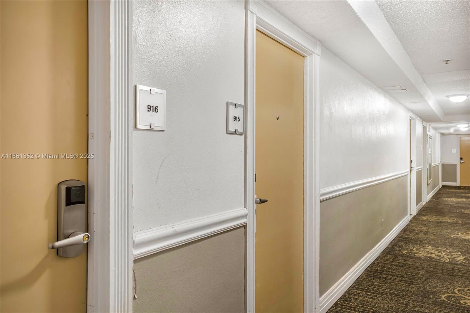 THE AVENTURA BEACH CLUB - Residential