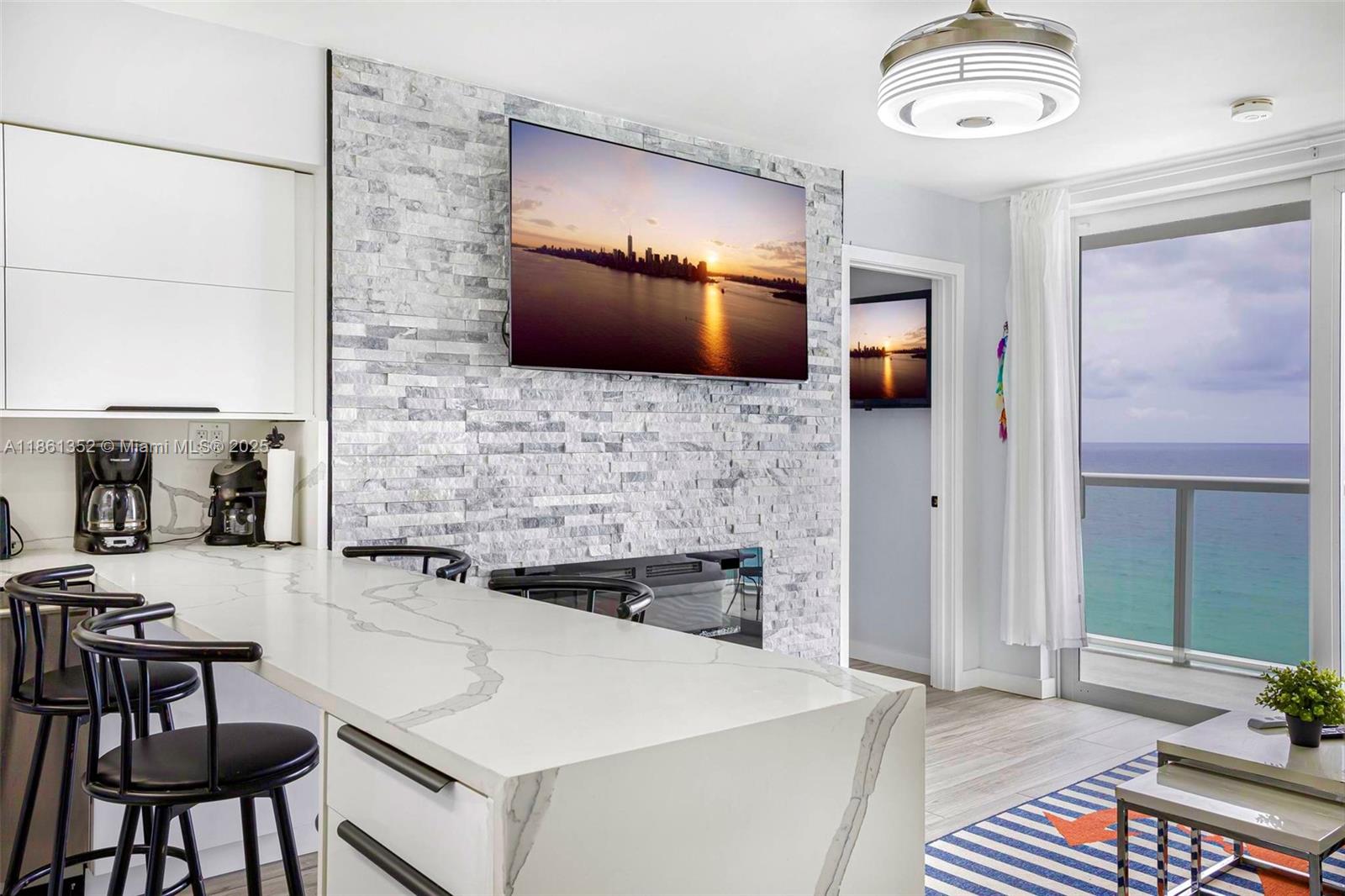 THE AVENTURA BEACH CLUB - Residential