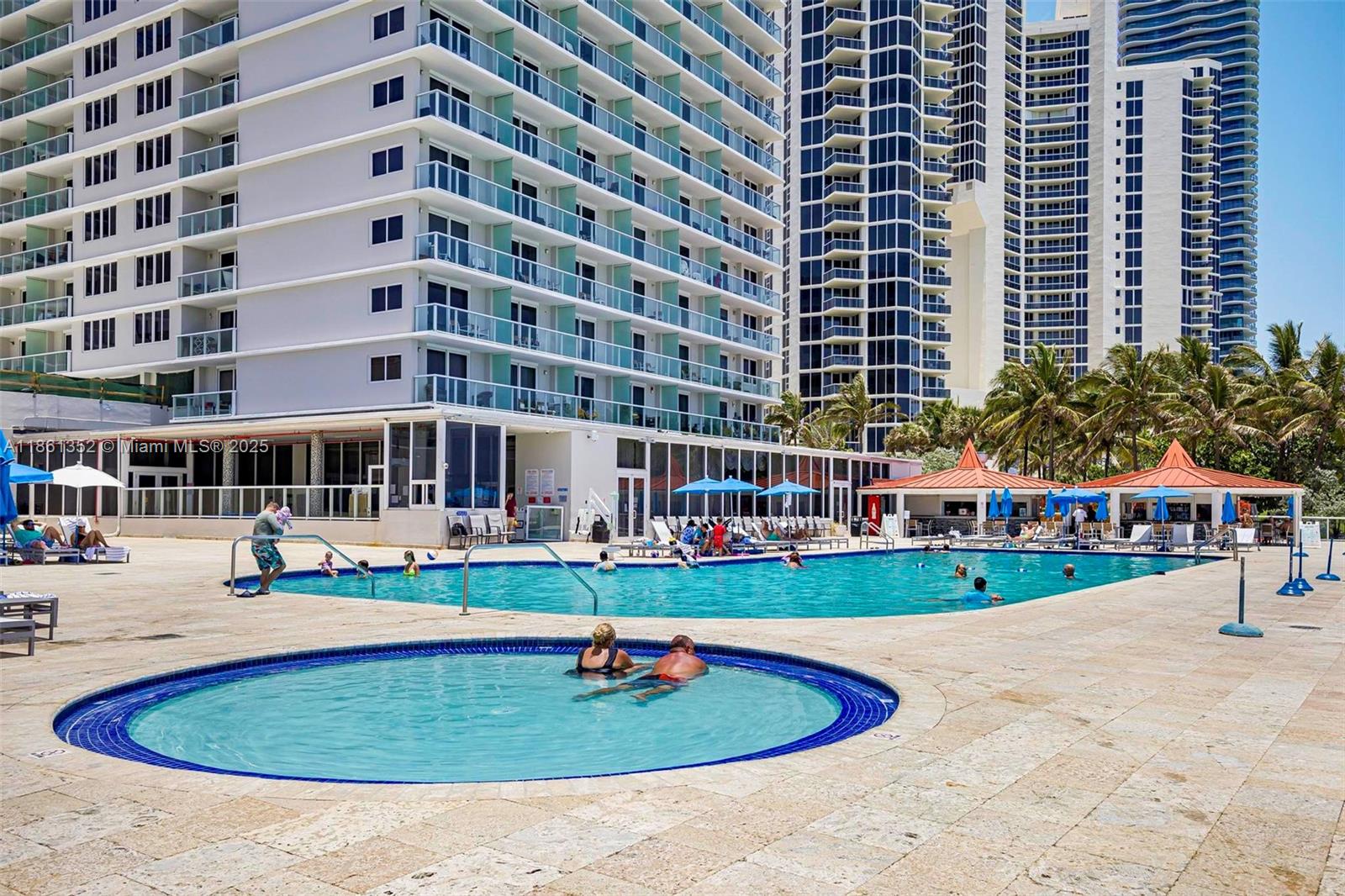 THE AVENTURA BEACH CLUB - Residential