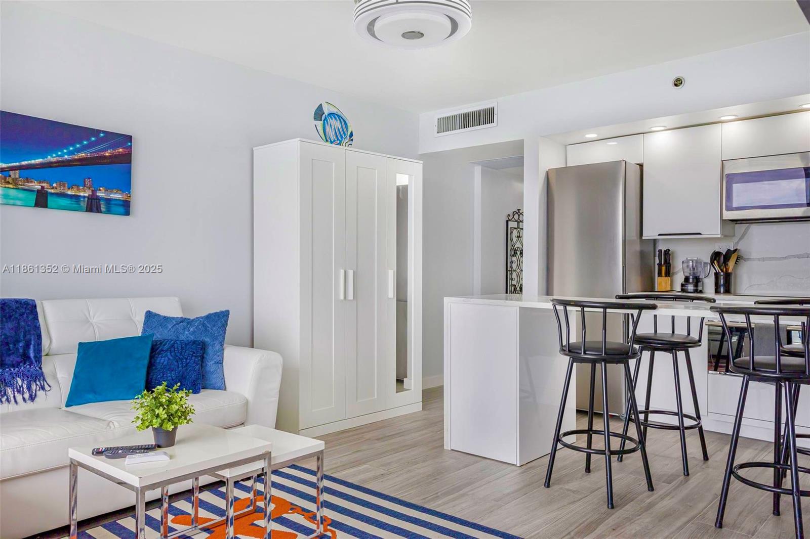 THE AVENTURA BEACH CLUB - Residential