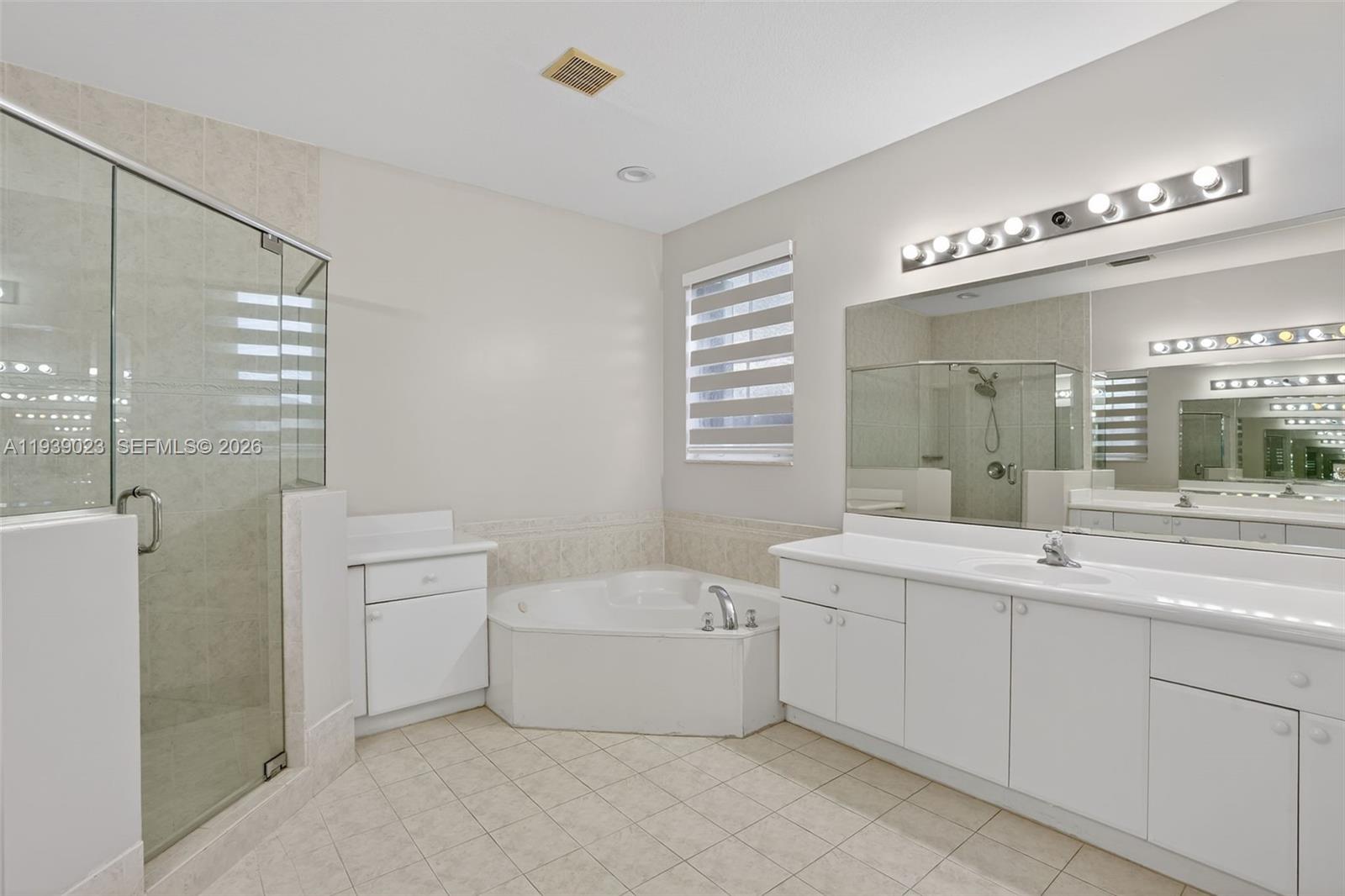 GRAND LAKES PHASE III - Residential