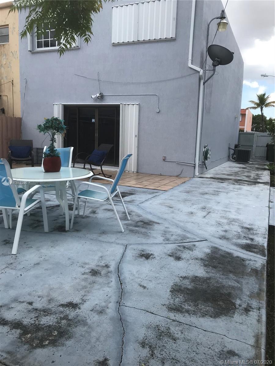 1ST ADDN TO PALM SPRINGS - Residential