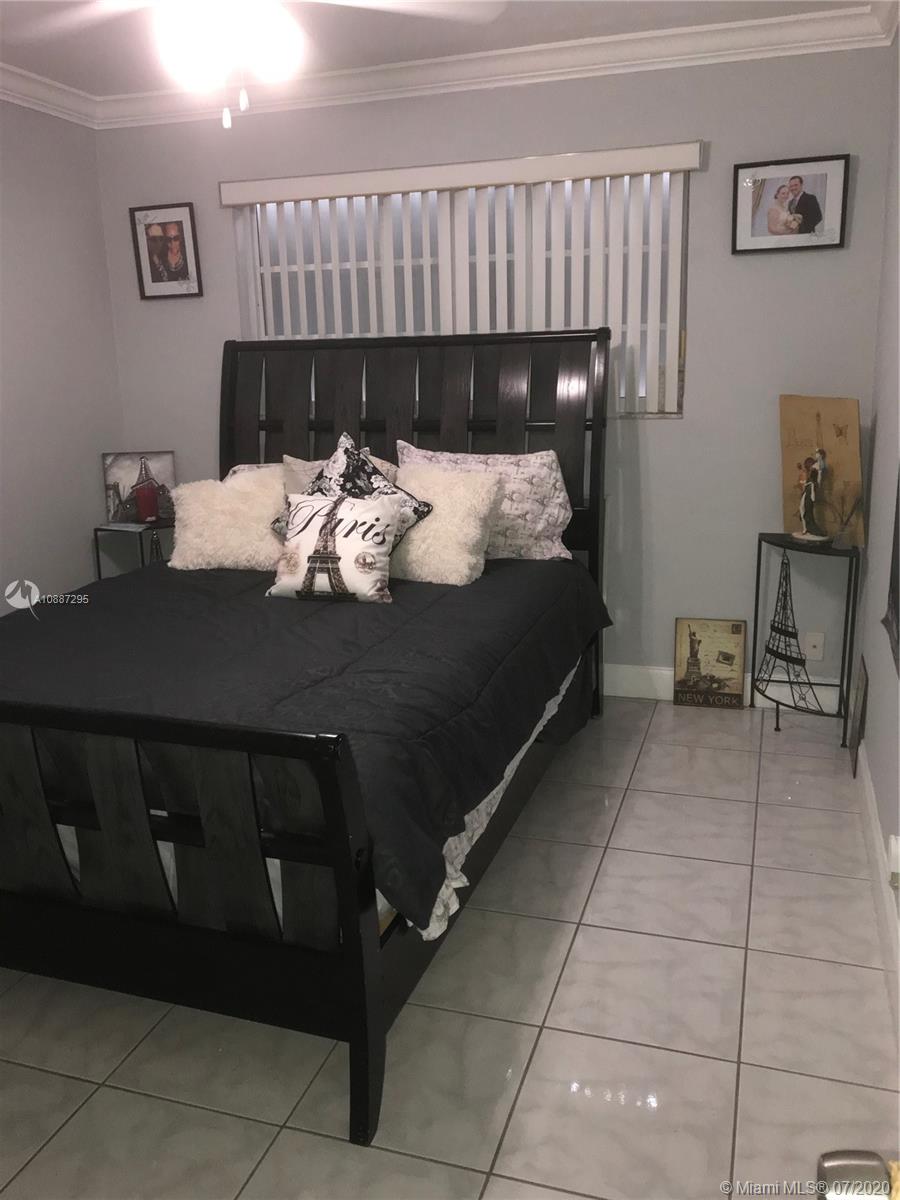 1ST ADDN TO PALM SPRINGS - Residential