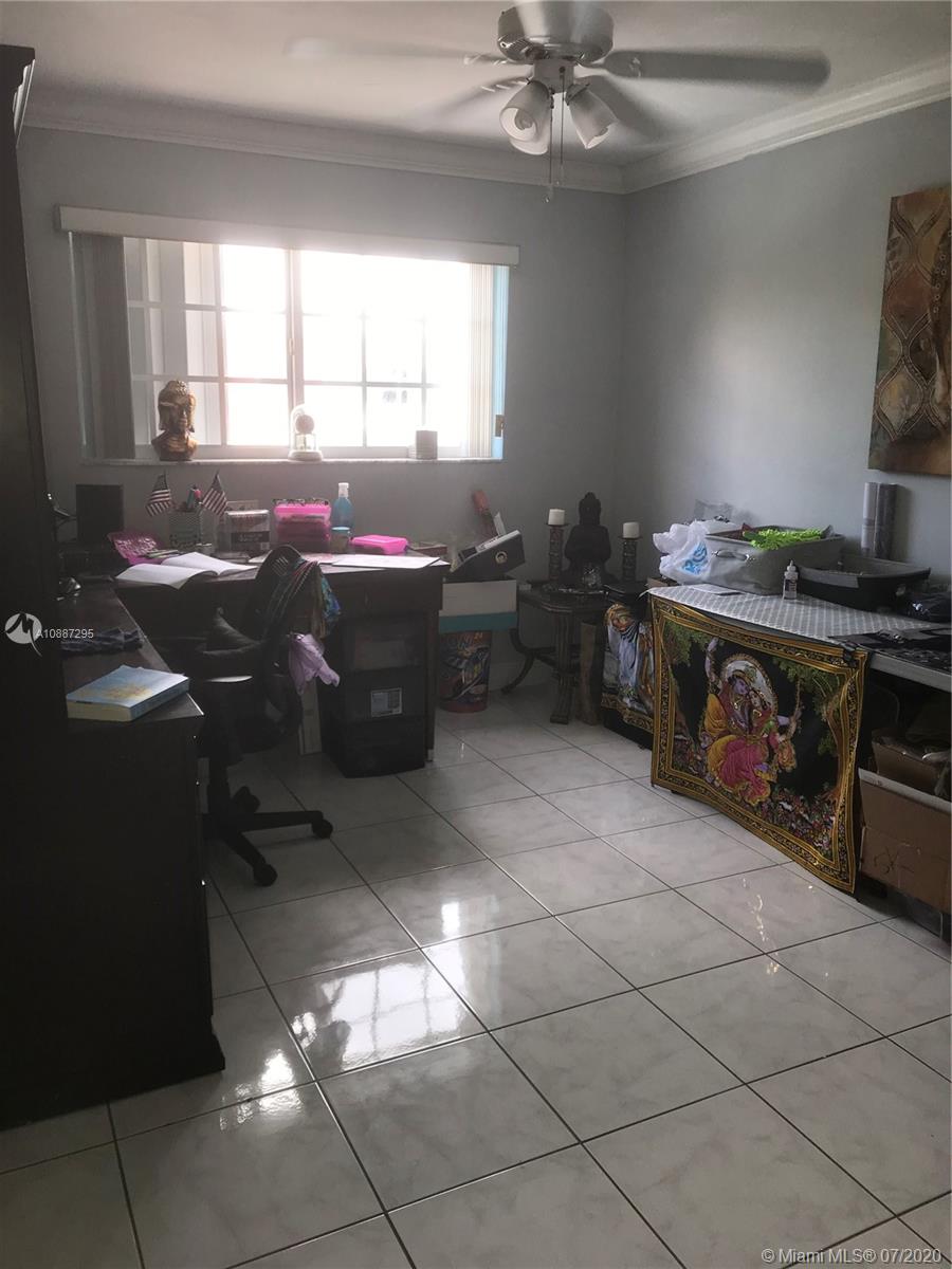 1ST ADDN TO PALM SPRINGS - Residential