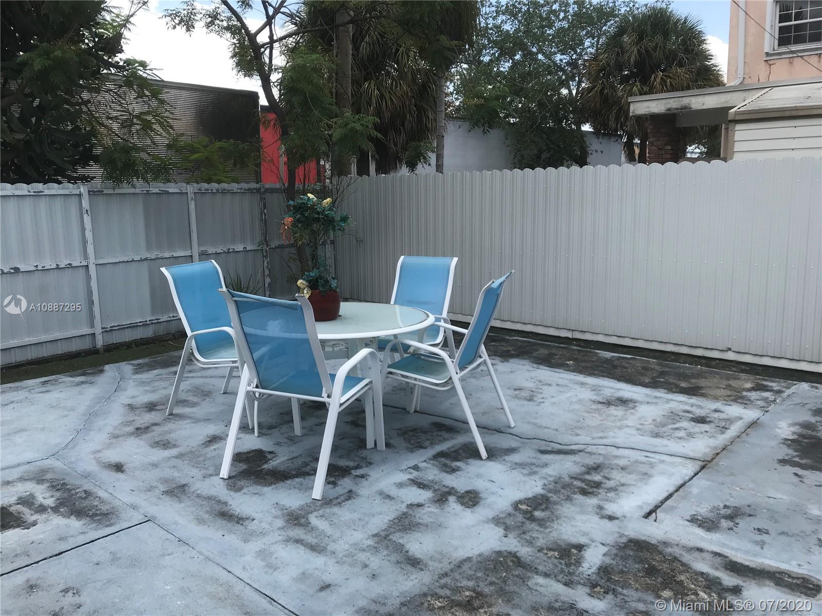 1ST ADDN TO PALM SPRINGS - Residential