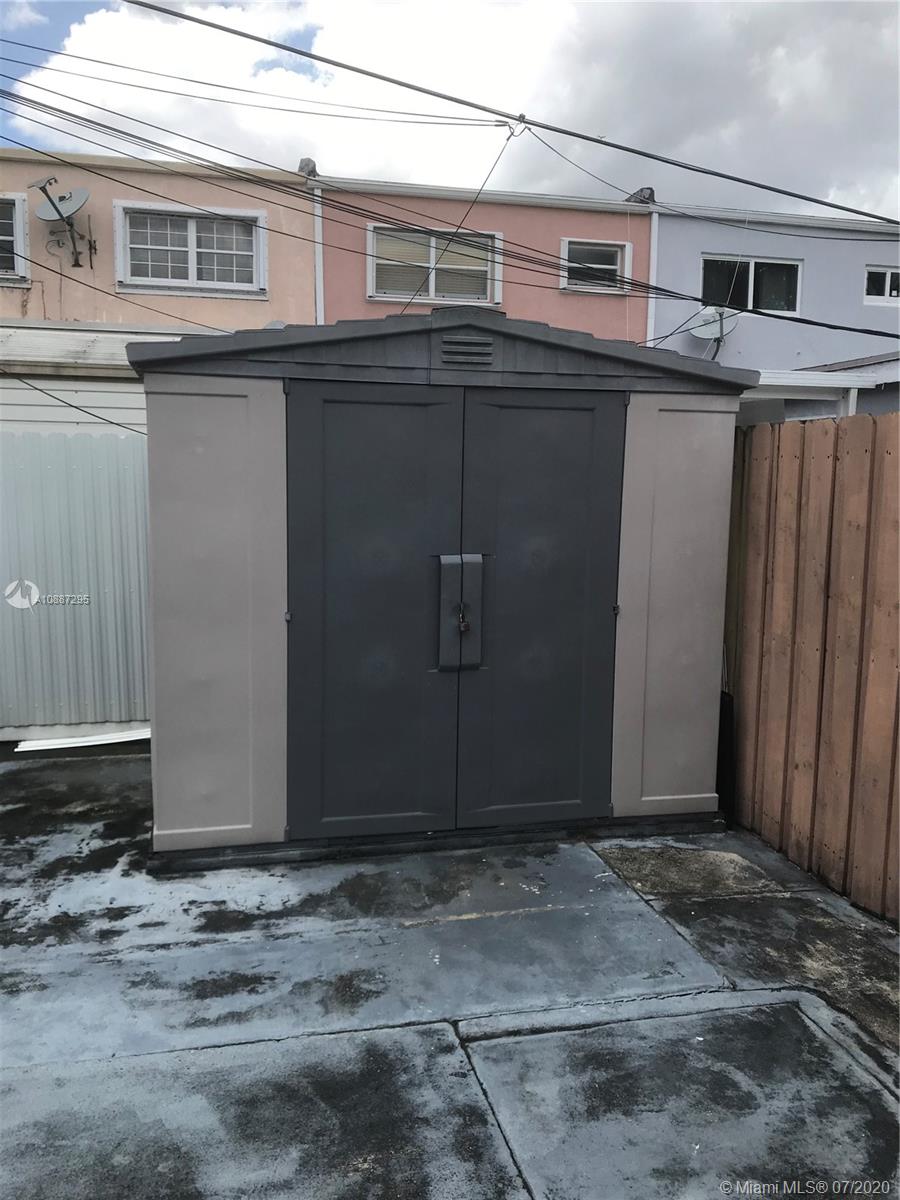 1ST ADDN TO PALM SPRINGS - Residential