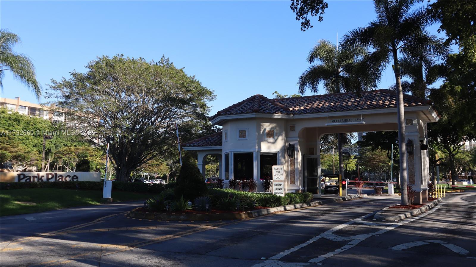 Property for Sale at 900 Saint Charles Pl 419, Pembroke Pines, Miami-Dade County, Florida - Bedrooms: 2 
Bathrooms: 2  - $219,000
