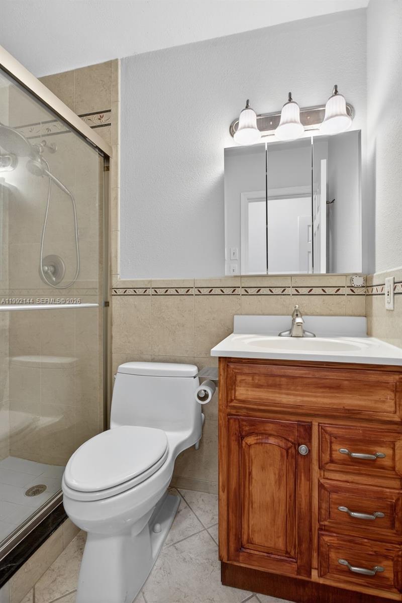 VENETIAN ISLES 2ND SEC - Residential Income