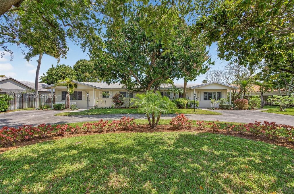 Photo of 3900 NE 22nd Ave, Lighthouse Point, FL 33064 (MLS # A11992144)