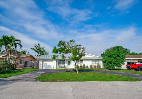 3341 NW 67th St, Fort Lauderdale, FL 33309 - #: A11517328