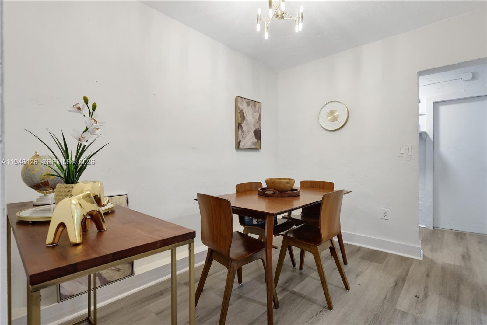 THE ARBOUR TOWNHOUSE COND - Residential