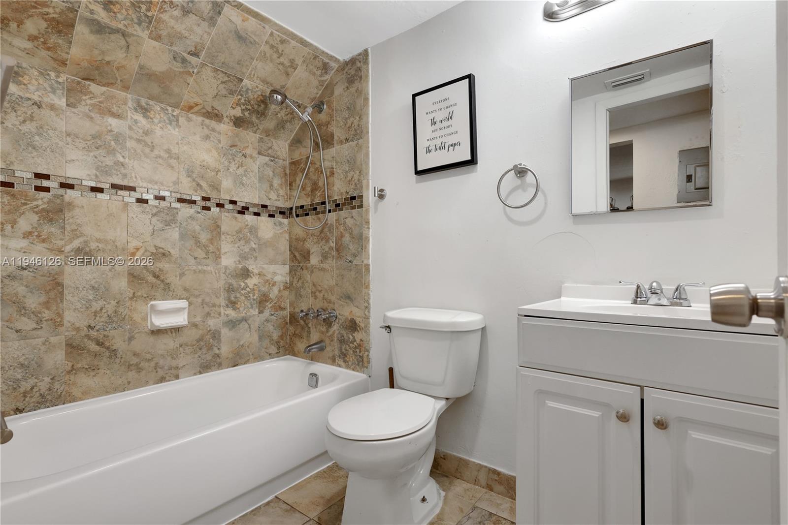 THE ARBOUR TOWNHOUSE COND - Residential