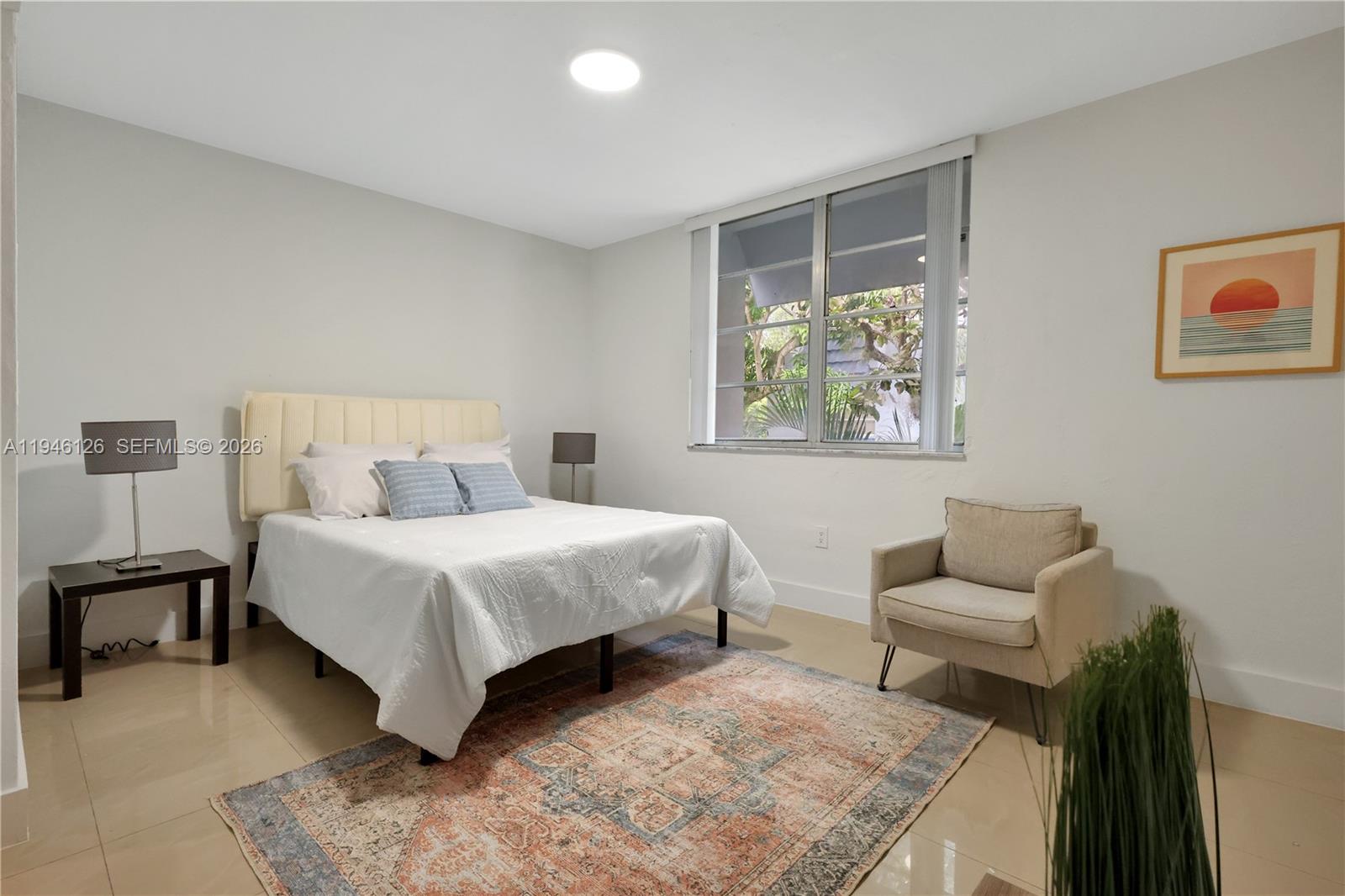 THE ARBOUR TOWNHOUSE COND - Residential