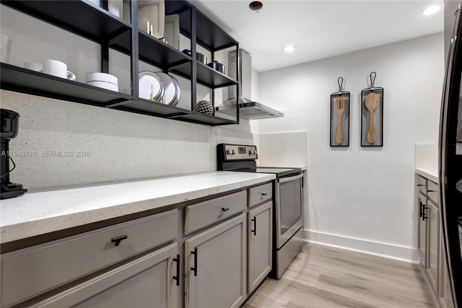 THE ARBOUR TOWNHOUSE COND - Residential