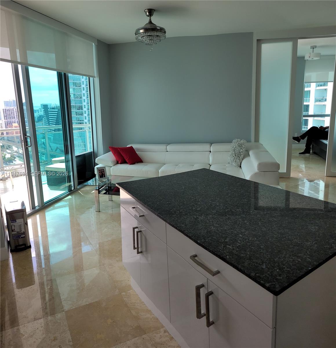 WIND CONDO - Residential