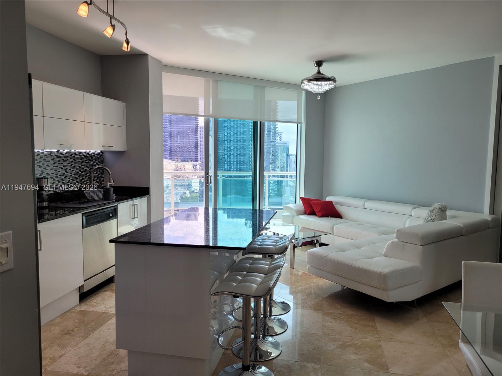 WIND CONDO - Residential