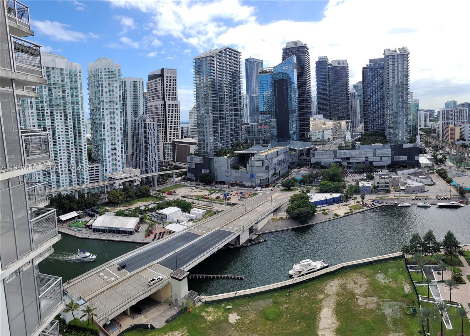 WIND CONDO - Residential