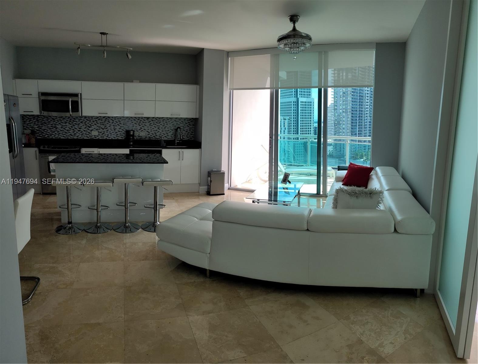 WIND CONDO - Residential