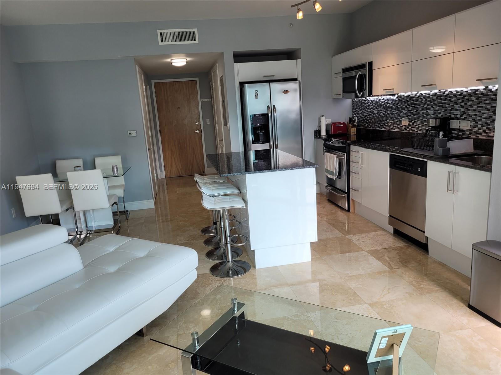 WIND CONDO - Residential