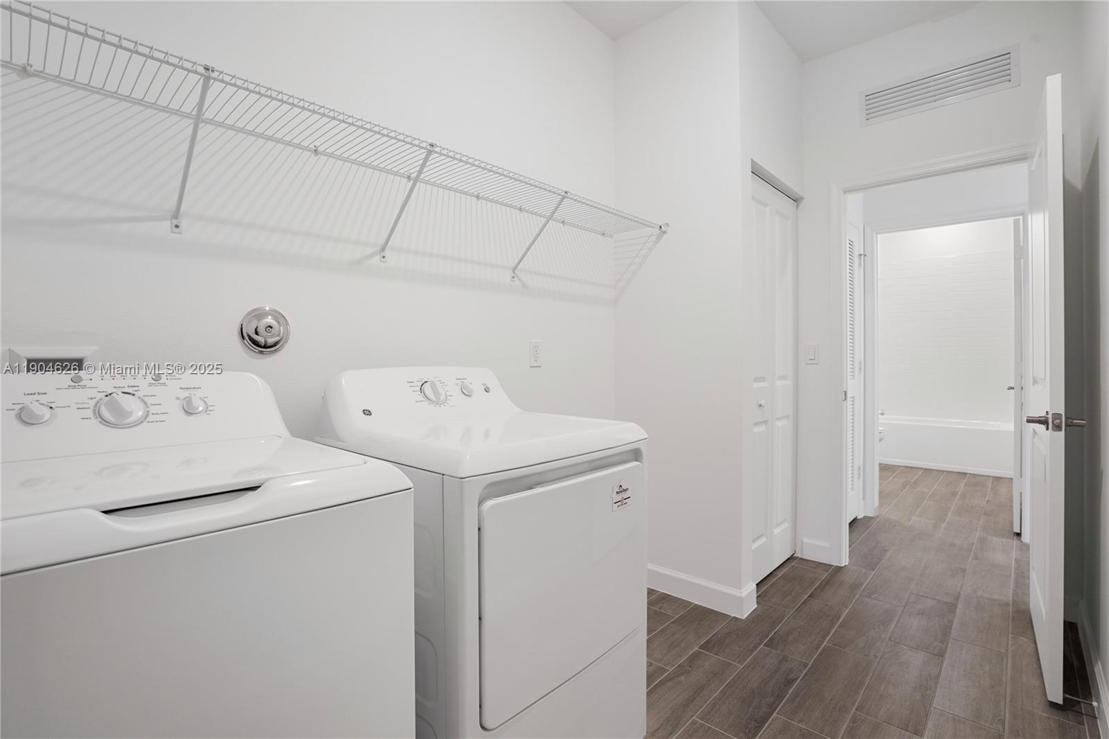 ARDEN PUD POD D NORTHEAST - Residential Lease