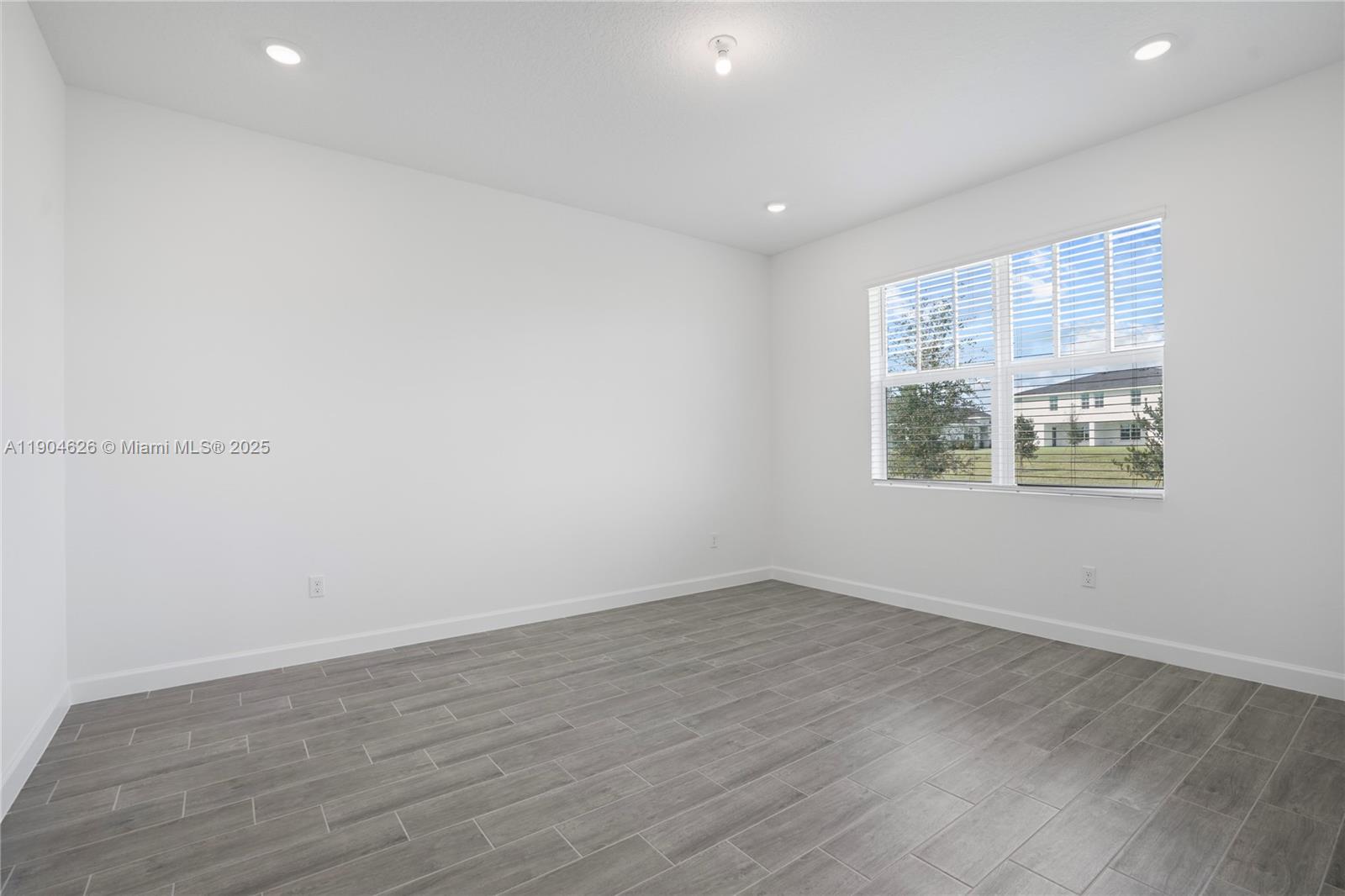 ARDEN PUD POD D NORTHEAST - Residential Lease