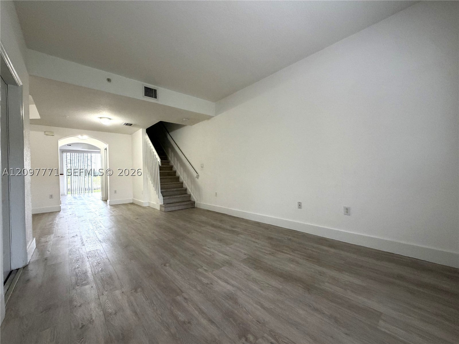 View photos, virtual tours, details... 1088 SW 144th Ave 801