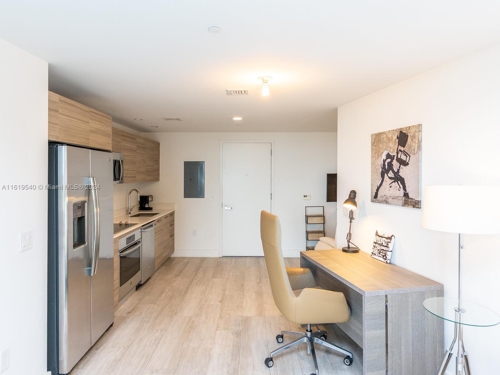 3401 MIDTOWN CONDO - Residential