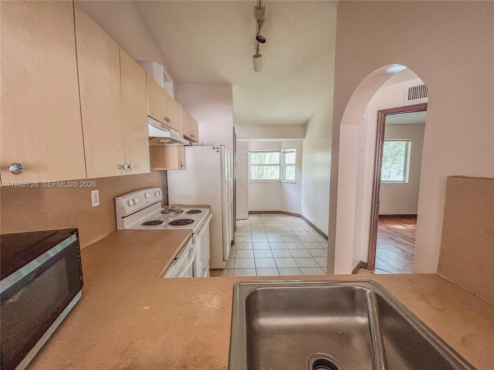 VENETIA GARDENS CONDO - Residential