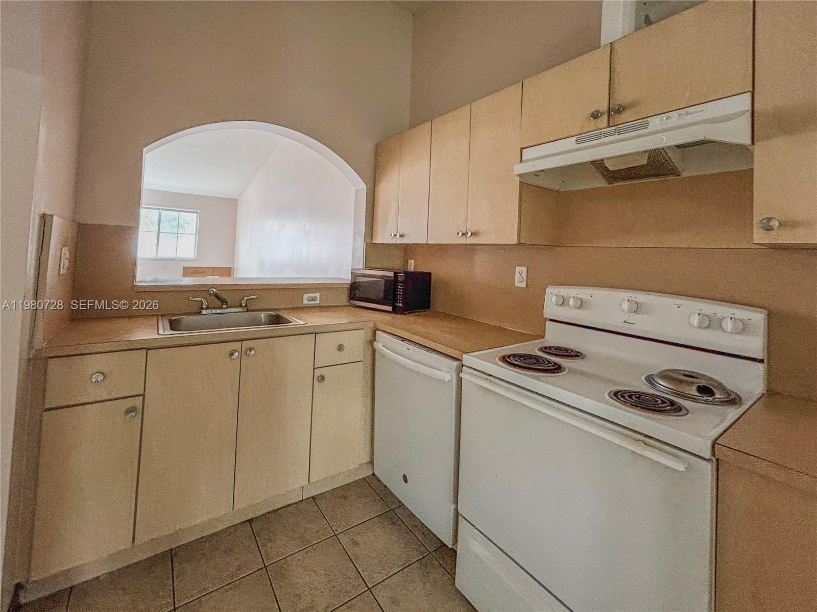 VENETIA GARDENS CONDO - Residential