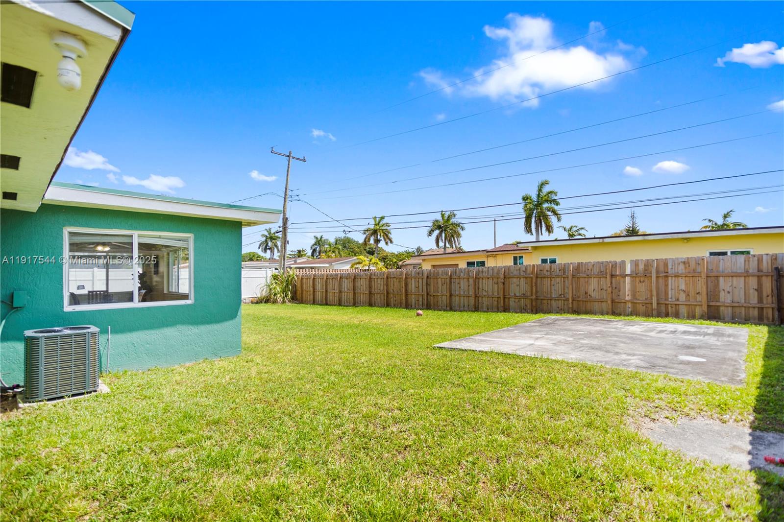 EVERGLADES SUGAR & LAND C - Residential Lease