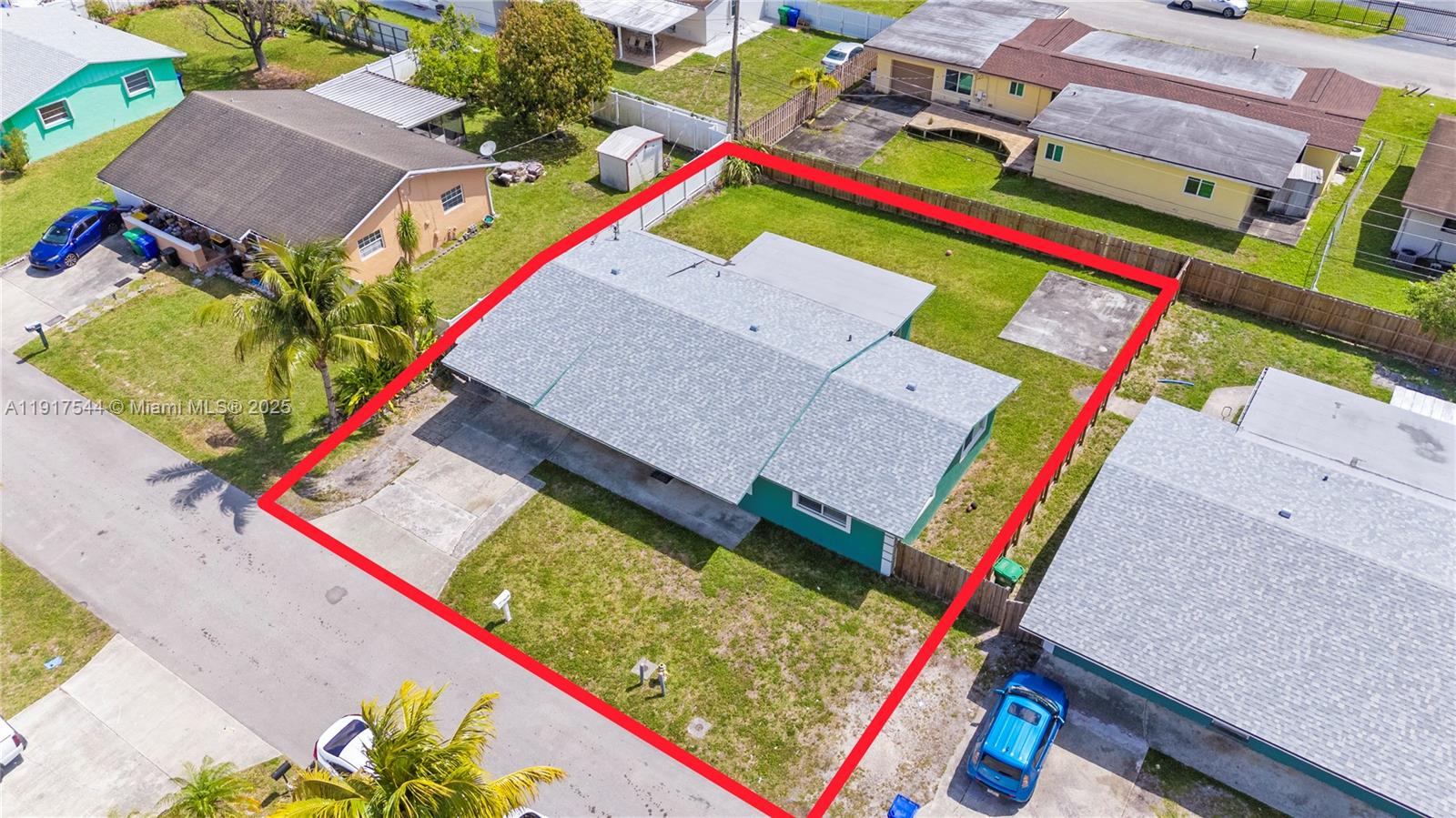 EVERGLADES SUGAR & LAND C - Residential Lease