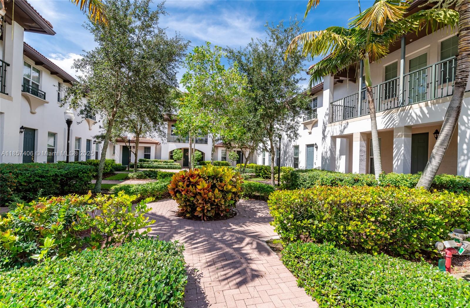 Bright and spacious TWO story COURTYARD MEDITERRANEAN style TOWNHOME with 2 car garage. Upgraded to galore. Granite countertops, SS appliances, wood cabinets, exquisite floor plan in gated and exclusive MONTCLAIR Miramar. Open kitchen, great room and living/ dining in first floor, tile throughout all rooms in second floor with family room, and much more. Community offers pool, exercise room, walking path around the lake, gated entrance, AND MUCH MORE. GREAT LOCATION CLOSE TO MAYOR HIGHWAYS AND NEW MIRAMAR TOWN CENTER.
ENJOY SOUTHEAST FLORIDA AT ITS BEST. HOA requires 680 credit score for tenants.