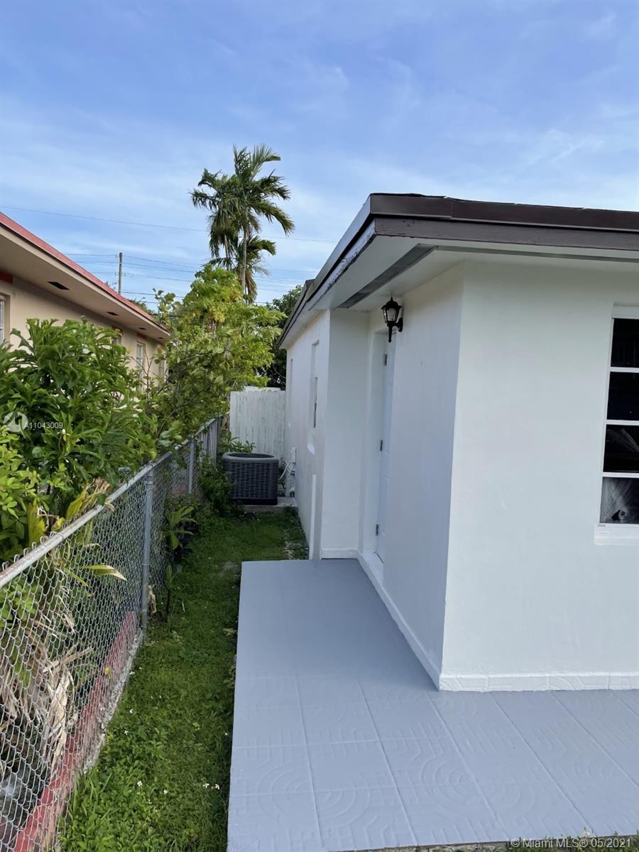 TAMIAMI CITY - Residential Lease