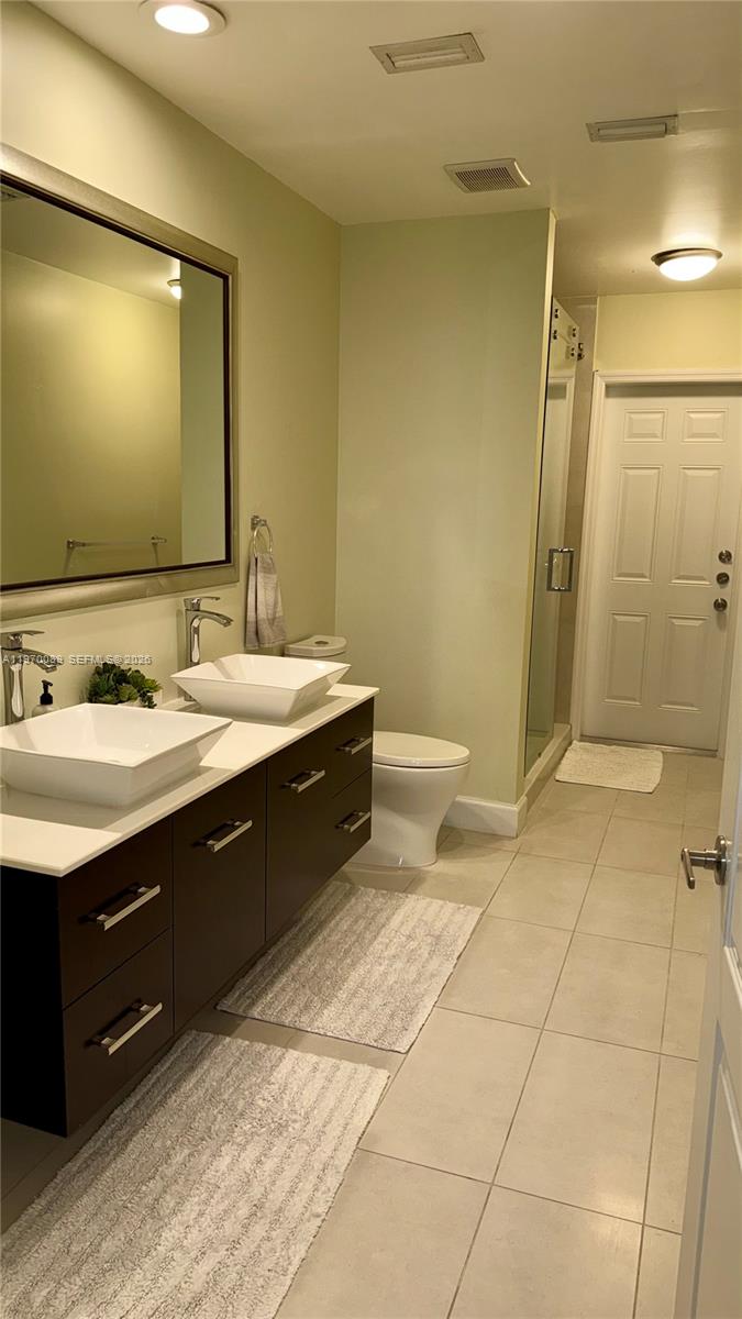 COUNTRY ISLES MANOR HOMES - Residential