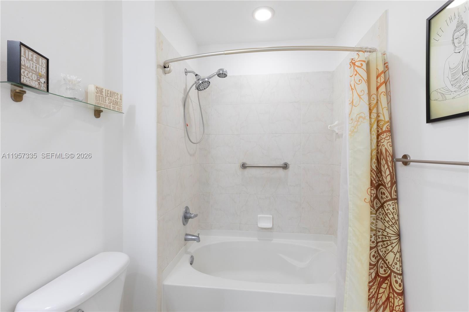 UPTOWN LOFTS CONDO - Residential